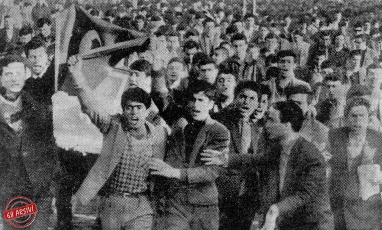 MAHİR ÇAYAN EYLEMDE (Haydarpaşa Lisesi öğrencisi iken-16 Mart 1963-fotoğrafda sağdan ikinci)